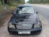 Mercedes-Benz C 200 2001 года за 1 900 000 тг. в Алматы
