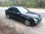Mercedes-Benz C 200 2001 года за 1 900 000 тг. в Алматы – фото 2