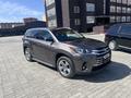 Toyota Highlander 2016 годаүшін11 000 000 тг. в Актобе