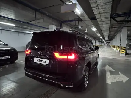 Toyota Land Cruiser 2025 года за 68 000 000 тг. в Астана – фото 6