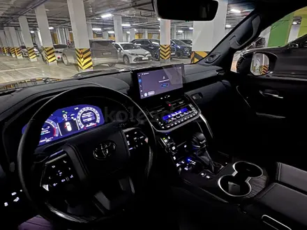 Toyota Land Cruiser 2025 года за 68 000 000 тг. в Астана – фото 12