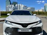 Toyota Camry 2020 года за 16 500 000 тг. в Астана – фото 2
