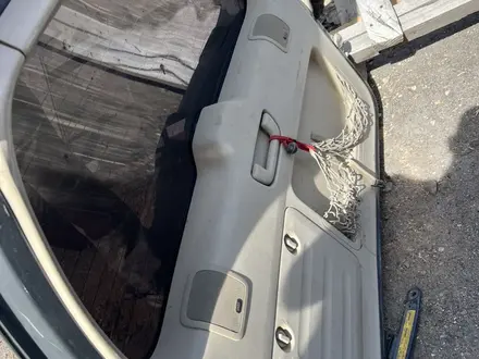 Крышка багажника на Toyota Prado 120 Lexus GX 470 за 320 000 тг. в Караганда – фото 3