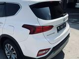 Hyundai Santa Fe 2019 года за 14 000 000 тг. в Шымкент – фото 4