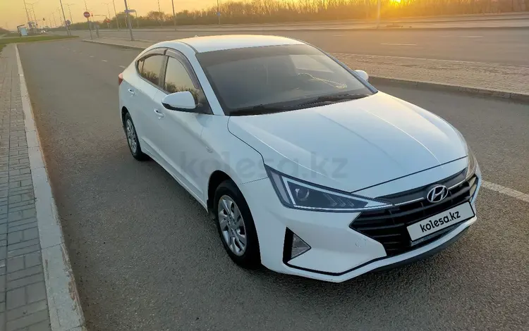 Hyundai Elantra 2019 года за 6 700 000 тг. в Астана