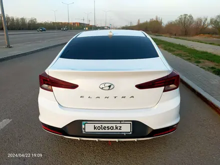 Hyundai Elantra 2019 года за 6 700 000 тг. в Астана – фото 3