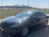 Toyota Camry 2006 года за 3 300 000 тг. в Кульсары – фото 2