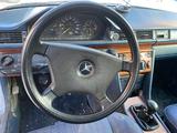 Mercedes-Benz E 200 1992 года за 1 655 555 тг. в Уральск – фото 5