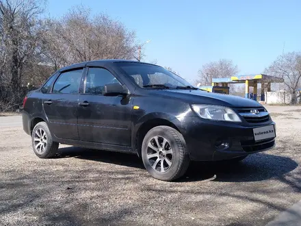 ВАЗ (Lada) Granta 2190 2014 года за 1 900 000 тг. в Семей – фото 3
