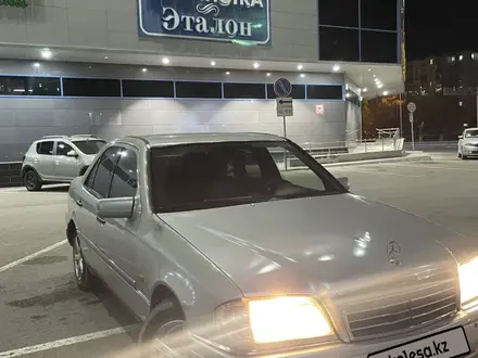 Mercedes-Benz C 180 1998 года за 1 700 000 тг. в Караганда