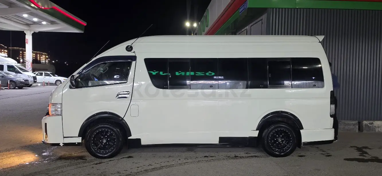 Toyota HiAce, 2007