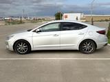 Hyundai Elantra 2019 года за 5 300 000 тг. в Жанаозен – фото 4