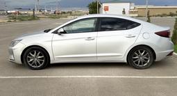 Hyundai Elantra 2019 года за 5 300 000 тг. в Жанаозен – фото 4
