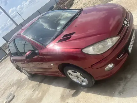 Peugeot 206 2007 года за 1 650 000 тг. в Атырау – фото 2