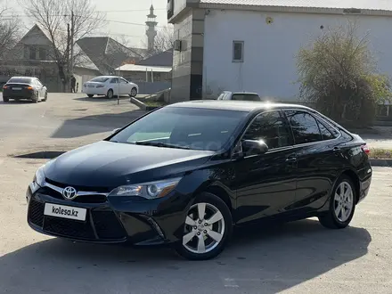 Toyota Camry 2017 года за 9 500 000 тг. в Алматы – фото 2