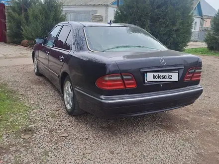 Mercedes-Benz E 280 2000 года за 5 000 000 тг. в Мерке – фото 20