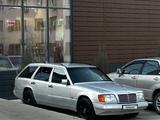 Mercedes-Benz E 220 1994 года за 2 300 000 тг. в Шымкент