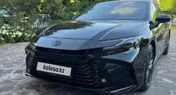 Toyota Camry 2025 года за 23 500 000 тг. в Астана