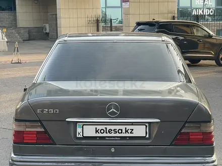 Mercedes-Benz E 280 1994 года за 1 950 000 тг. в Алматы – фото 5