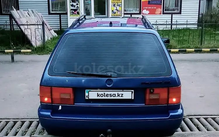 Volkswagen Passat 1994 годаүшін1 500 000 тг. в Уральск