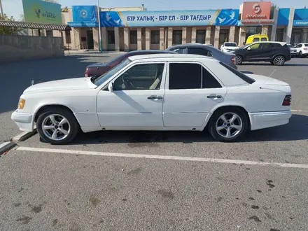 Mercedes-Benz E 200 1994 года за 1 700 000 тг. в Кызылорда – фото 4