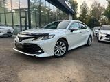 Toyota Camry 2019 годаfor14 300 000 тг. в Шымкент