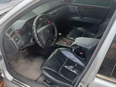 Mercedes-Benz E 320 1999 года за 4 000 000 тг. в Алматы – фото 6