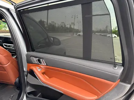 BMW X7 2022 года за 57 000 000 тг. в Алматы – фото 17