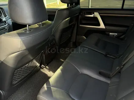 Toyota Land Cruiser 2019 года за 42 000 000 тг. в Астана – фото 6