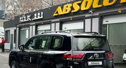 Toyota Land Cruiser 2023 года за 46 000 000 тг. в Алматы – фото 4
