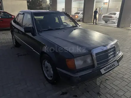 Mercedes-Benz E 200 1990 года за 800 000 тг. в Тараз – фото 2