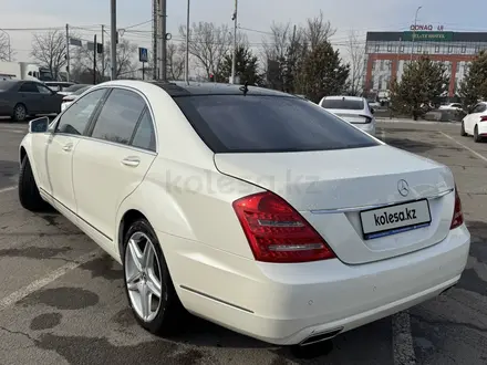 Mercedes-Benz S 500 2010 года за 9 800 000 тг. в Алматы – фото 4