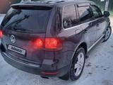 Volkswagen Touareg 2008 года за 8 500 000 тг. в Есик