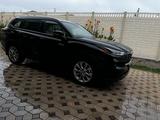 Toyota Highlander 2022 года за 32 200 000 тг. в Тараз – фото 4