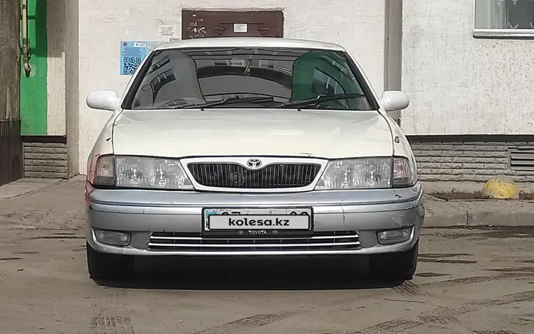 Toyota Avalon 1995 годаfor1 500 000 тг. в Алматы