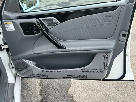 Mercedes-Benz E 320 2000 года за 7 800 000 тг. в Алматы – фото 17