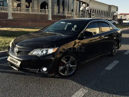 Toyota Camry 2012 года за 7 400 000 тг. в Атырау