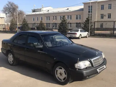 Mercedes-Benz C 180 1994 года за 1 900 000 тг. в Каскелен – фото 19