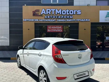 Hyundai Solaris 2014 года за 5 100 000 тг. в Семей – фото 6