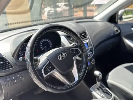 Hyundai Solaris 2014 года за 5 100 000 тг. в Семей – фото 8