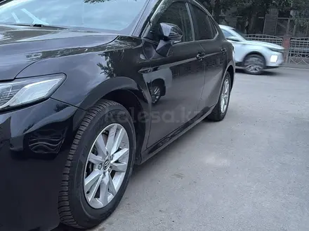 Toyota Camry 2018 года за 12 000 000 тг. в Семей – фото 10