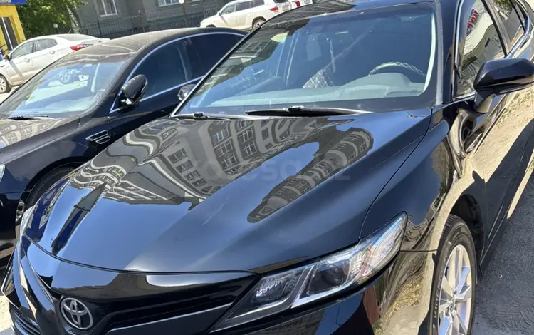Toyota Camry 2018 года за 12 000 000 тг. в Семей