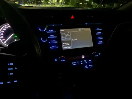 Toyota Camry 2018 года за 12 000 000 тг. в Семей – фото 5