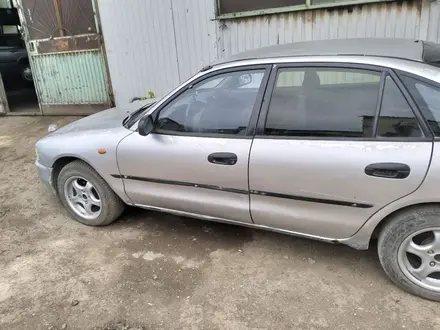 Mitsubishi Galant 1994 года за 500 000 тг. в Туркестан – фото 2