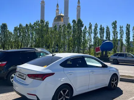 Hyundai Solaris 2017 года за 5 500 000 тг. в Актобе