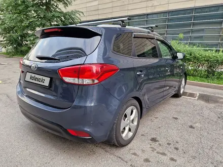 Kia Carens 2014 года за 7 100 000 тг. в Алматы – фото 4