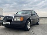 Mercedes-Benz E 200 1993 года за 1 500 000 тг. в Алматы