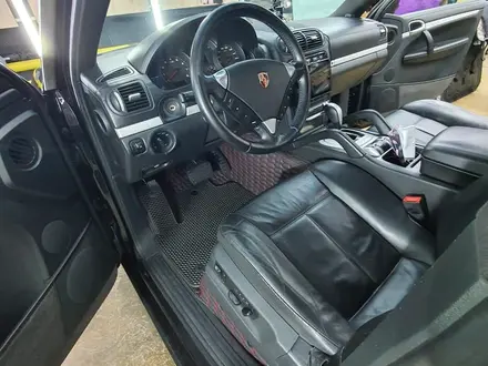 Porsche Cayenne 2007 года за 9 000 000 тг. в Павлодар – фото 17