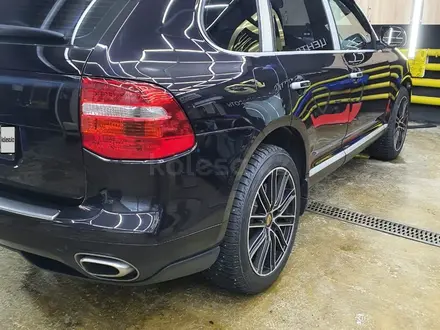 Porsche Cayenne 2007 года за 9 000 000 тг. в Алматы – фото 18