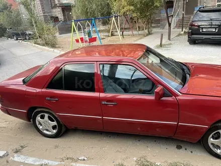 Mercedes-Benz E 200 1992 года за 1 500 000 тг. в Кызылорда – фото 14